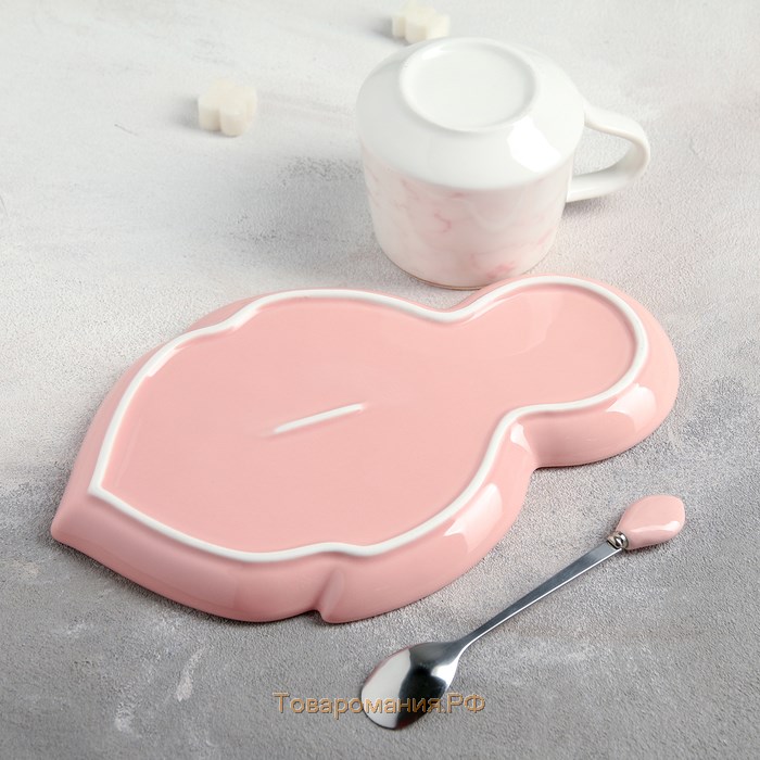 Чайная пара керамическая «Листочек», 3 предмета: чашка 320 мл, блюдце 25,5×16 см, ложка, цвет розовый