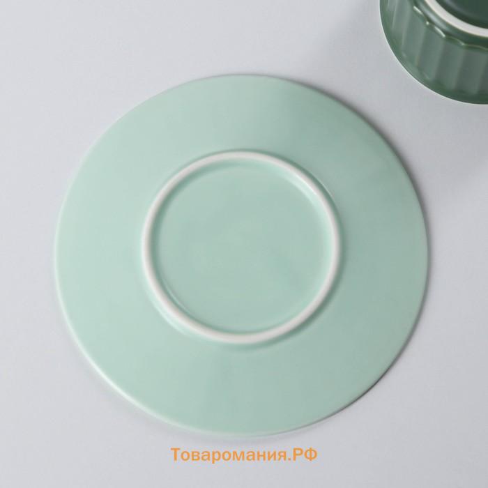 Чайная пара керамическая «Профитроль», 3 предмета: чашка 180 мл, блюдце d=13,7 см, ложка, цвет зелёный